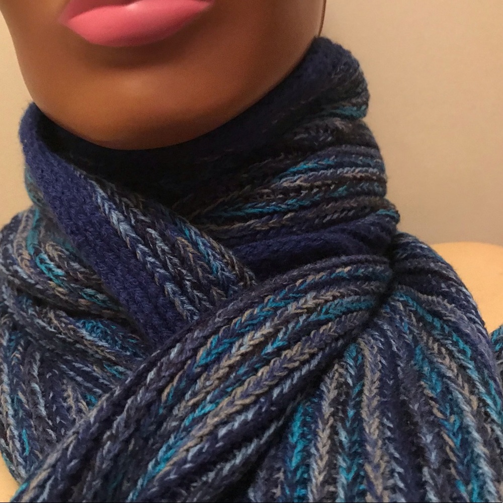 Winter Scarf By V.FRAAS